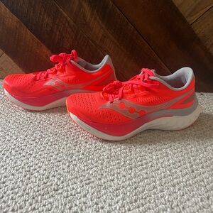 Saucony endorphin speed 4 sz. 7.5 blaze orange orig. $170 excellent condition